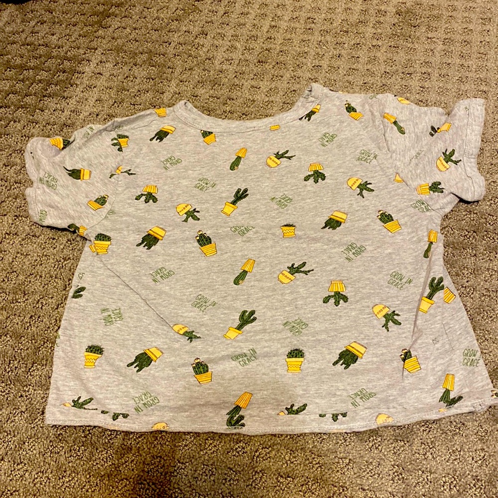 Small grey and green cactus crop top.